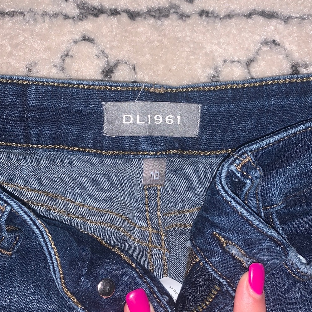 DL1961 ripped bluejeans size 10